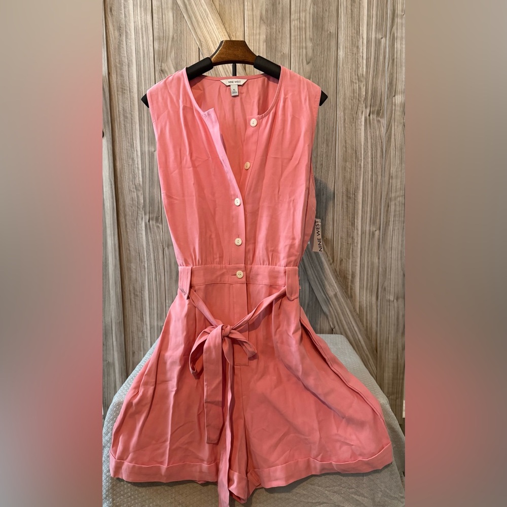 Nine West Coral Pink Button-Front Romper with Tie Waist – Size XL (NWT)